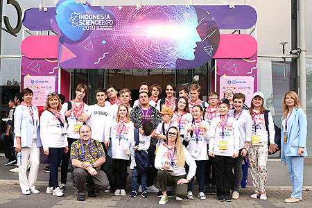 Russian students won 2 gold awards from the International Exhibition for Young Inventors (IEYI)